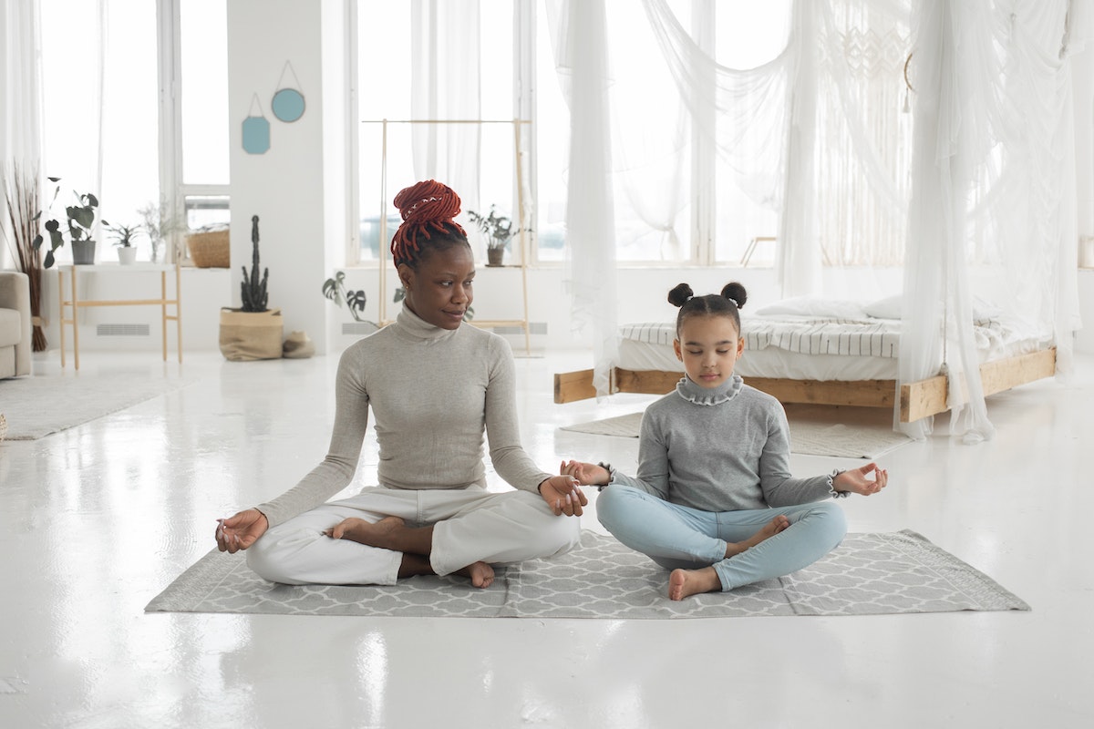 Read more about the article Top 10 Yoga Stretches for Kids to Improve Flexibility, Strength, and Balance
